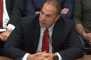 VIDEO | Exoficial de Inteligencia reveló que Gobierno de Estados Unidos esconde Ovnis y restos biológicos “no humanos”