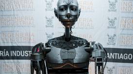 Conoce a ATOM, el robot humanoide que fue creado por estudiantes chilenos