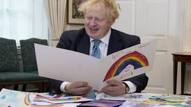 Boris Johnson homenajeó a doctores que lo salvaron del coronavirus