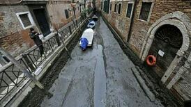 VIDEO | Los canales de Venecia se secan por la falta de lluvia