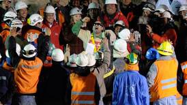 31 de los 33 mineros recibirán millonaria indemnización tras quedar atrapados en mina San José