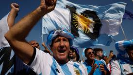 VIDEO | "El equipo de Messi y Maradona": así fue el masivo Banderazo de los hinchas de Argentina en Qatar 2022