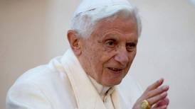Benedicto XVI está grave, pero estable: Continúa preocupación por delicado estado de salud del ex papa