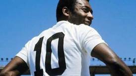 VIDEO | El hermoso homenaje luminoso a Pelé preparado por la ciudad de Santos