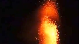 VIDEO | Con grandes expulsiones de magma: Registran fuerte erupción del Volcán Villarrica