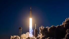 VIDEO | Así fue el impresionante Lanzamiento del cohete Falcon Heavy de pionero espacial SpaceX