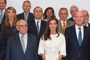 Reina Letizia sorprende con una melena larga y sin canas