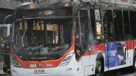 VIDEO | Bus del Transantiago fue quemado por completo con cerca de 20 pasajeros dentro