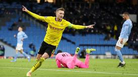 [VIDEO] La combinación entre Erling Haaland y Marco Reus le dio el empate transitorio al Dortmund