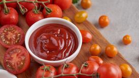 Este es el desconocido uso de la salsa de tomate para la limpieza de tu hogar