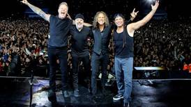 Diversas falencias sanitarias: Seremi de Salud abre sumario sanitario contra DG Medios tras concierto de Metallica