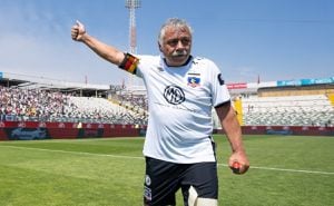 Alarma en Colo Colo y el fútbol chileno: Carlos Caszely fue internado de urgencia 