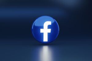 Facebook puede ver qué haces fuera de la aplicación y así puedes desactivarlo