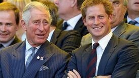 La crítica del príncipe Harry al Rey Carlos III: "¿Padre en solitario? No estaba hecho para eso"