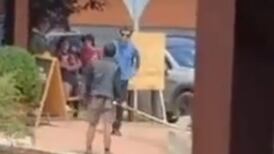 VIDEO | Con cuchillo y palos: Se registra violenta pelea en Panguipulli