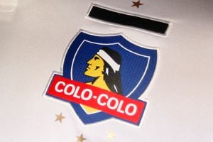 Inspirada en la de 1979: esta será la nueva camiseta de Colo Colo para la temporada 2024