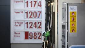Descuento en bencina y diésel: ¿En qué estaciones de servicio pagarás menos?