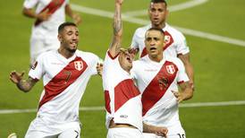 Con el Ben Brereton peruano a la cabeza: La formación de Perú para ganar y dejar fuera del Mundial a La Roja
