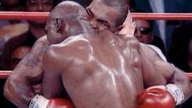 ¿Podrá derrotarlo esta vez? Mike Tyson y Evander Holyfield acuerdan una tercera pelea