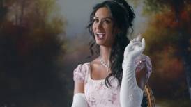 Lady Chilensis: Pamela Díaz y Helhue Sukni sorprenden en elaborado sketch de "Bridgerton" para Netflix