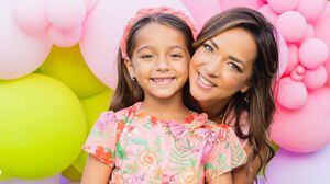 Adamari Lopez sorprende a su hija con una divertida y peligrosa aventura