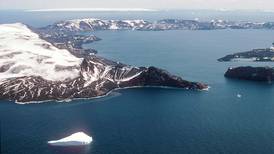 ¿Chile podría tener una erupción como la de Isla Tonga? Expertos aseguran que sí