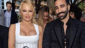 "Lo hacían doce veces por noche", revelan intimidades entre Adil Rami y Pamela Anderson