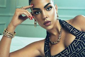 Georgina Rodríguez se mete a la piscina con casi 90 mil dólares en joyas