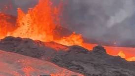 VIDEO | Intensa expulsión de lava del volcán Mauna Loa: Podría ser la erupción más grande del mundo
