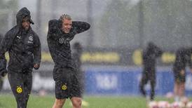 VIDEO | El impresionante diluvio que paralizó la práctica del Borussia Dortmund para su partido de Champions League