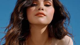 Selena Gomez aseguró que la mayoría de sus relaciones amorosas han sido "malditas"