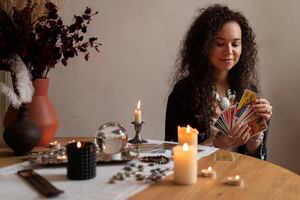  Tarot: ¿Existen cartas que sean más negativas y más positivas?
