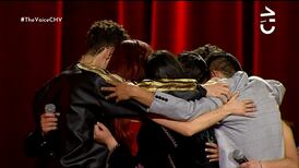 “Una decisión terrible”: Cami despidió a dos integrantes de su equipo en llorada eliminación en “The Voice Chile”