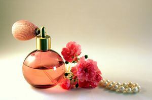 Alarga la permanencia de tu perfume: si haces esto, te durará más horas