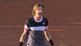 VIDEO | A celebrar: así fue el match point con el que Nicolás Jarry avanzó a tercera ronda en Roland Garros