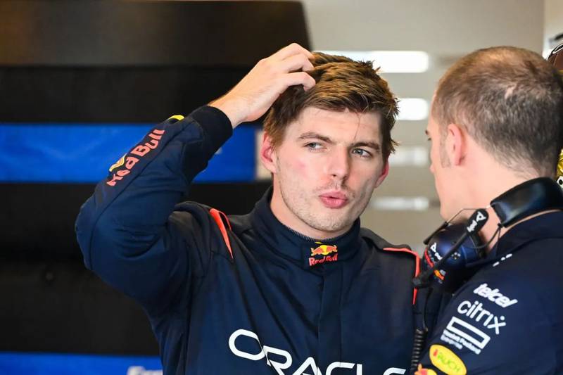 Max Verstappen arremetió contra lo ingenieros de Red Bull.