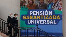 PGU: Piñera alude a canción de Arjona para graficar los beneficios que tendrán los adultos mayores