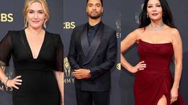 Regé Jean Page, Catherine Zeta Jones y Kate Winslet: Estos fueron los mejores looks de la alfombra roja de los Premios Emmys 2021