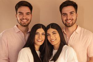 FOTOS | Parejas de gemelos idénticos son virales en redes: los dos hermanos se casarán con las dos hermanas