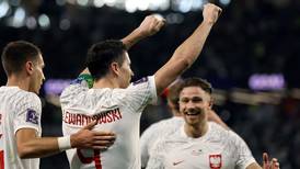 Mundial Qatar 2022: la Polonia de Robert Lewandowski  le gana a Arabia Saudita y complica a Argentina