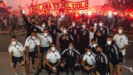 VIDEO | El estremecedor aliento que recibió Colo Colo en Calama antes de enfrentar a Antofagasta