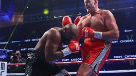 VIDEO | El árbitro paró la pelea: Tyson Fury conservó el título peso pesado tras vencer por paliza a Dereck Chisora