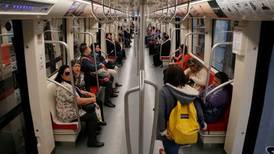¿Cuál es el horario de funcionamiento del Metro de Santiago para este domingo 4 de junio?