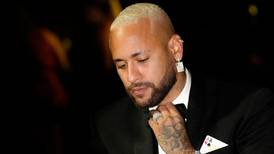 Con póker y vestidos de gala: Neymar celebra un nuevo cumpleaños con lujosa fiesta en Brasil
