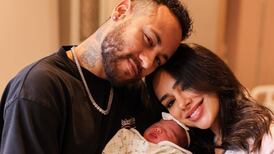Neymar Jr. y su novia Bruna Biancardi dan la bienvenida a su hija con tiernas fotos familiares