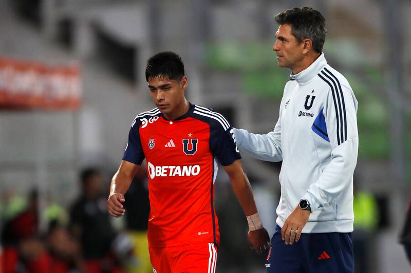 Darío Osorio recibe el respaldo de Mauricio Pellegrino tras ser reemplazado en Universidad de Chile.