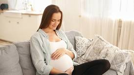 Bonos para embarazadas: No te quedes sin postular a alguno de estos beneficios