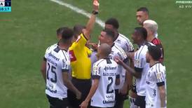 VIDEO | Por "culpa" de Arturo Vidal: Rival del Flamengo fue expulsado por reclamar una jugada del chileno