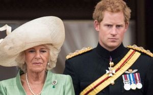 La reina Camilla se mostró agradecida por la ausencia de Meghan Markle y el príncipe Harry