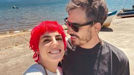 Nicolás Oyarzún inició abril compartiendo una romántica foto con Carmen Zabala